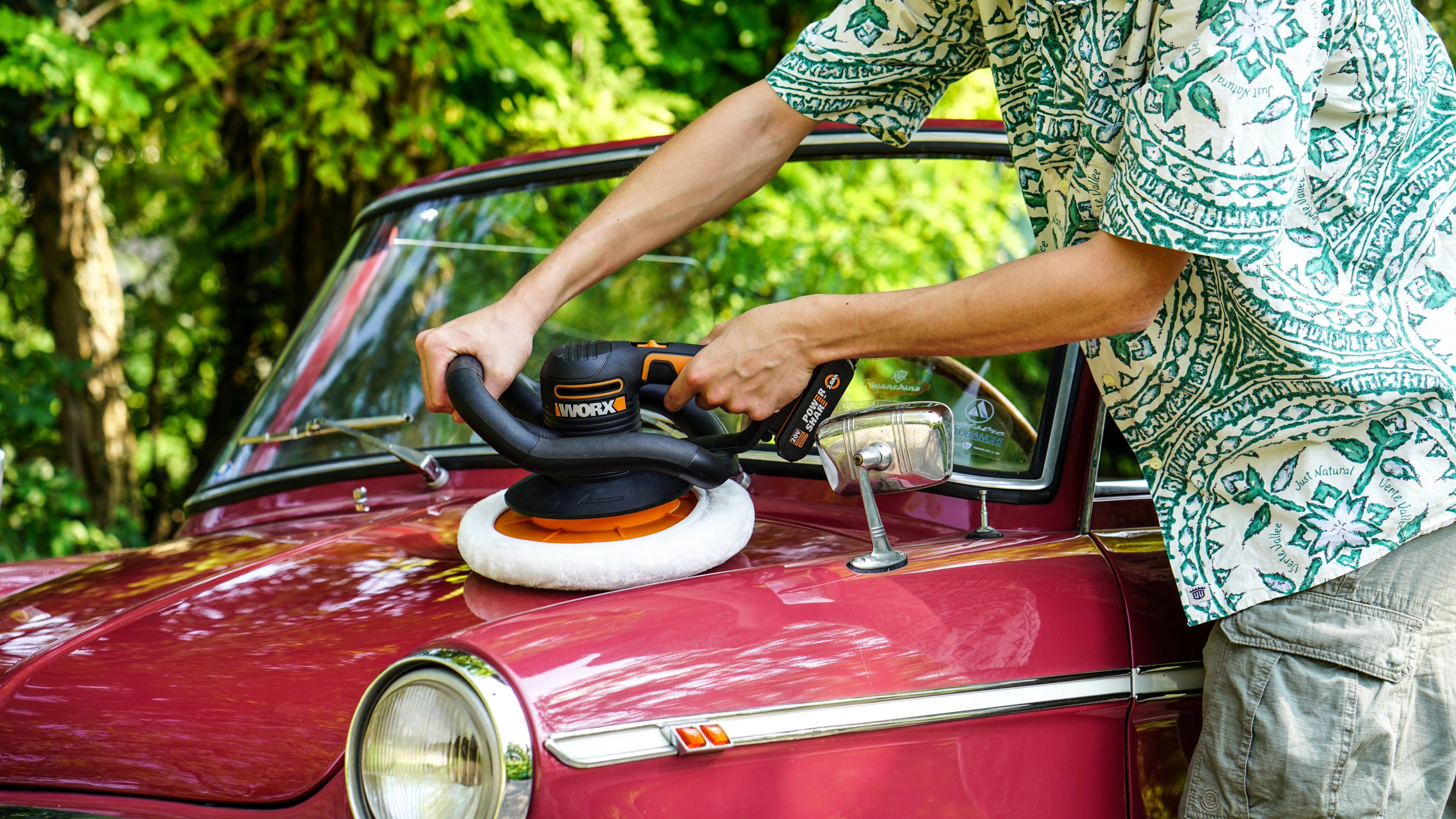 Worx WX856.9 - Pulidora 20V (S/bat)